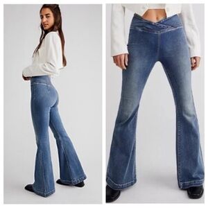 We The Free by Free People Venice Beach Pull-On Flare Jeans in Brazil Blue, 29